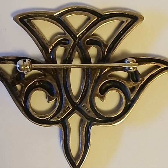 Retired James Avery Open Work Descending Dove Brooch - Picture 3 of 6